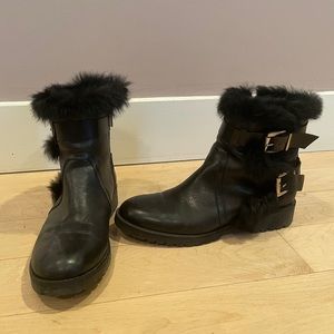 Black fur boots